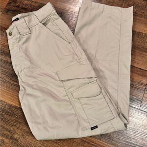 Tru-Spec Series Men’s 32x30 Lightweight Tactical Pants Beige EUC